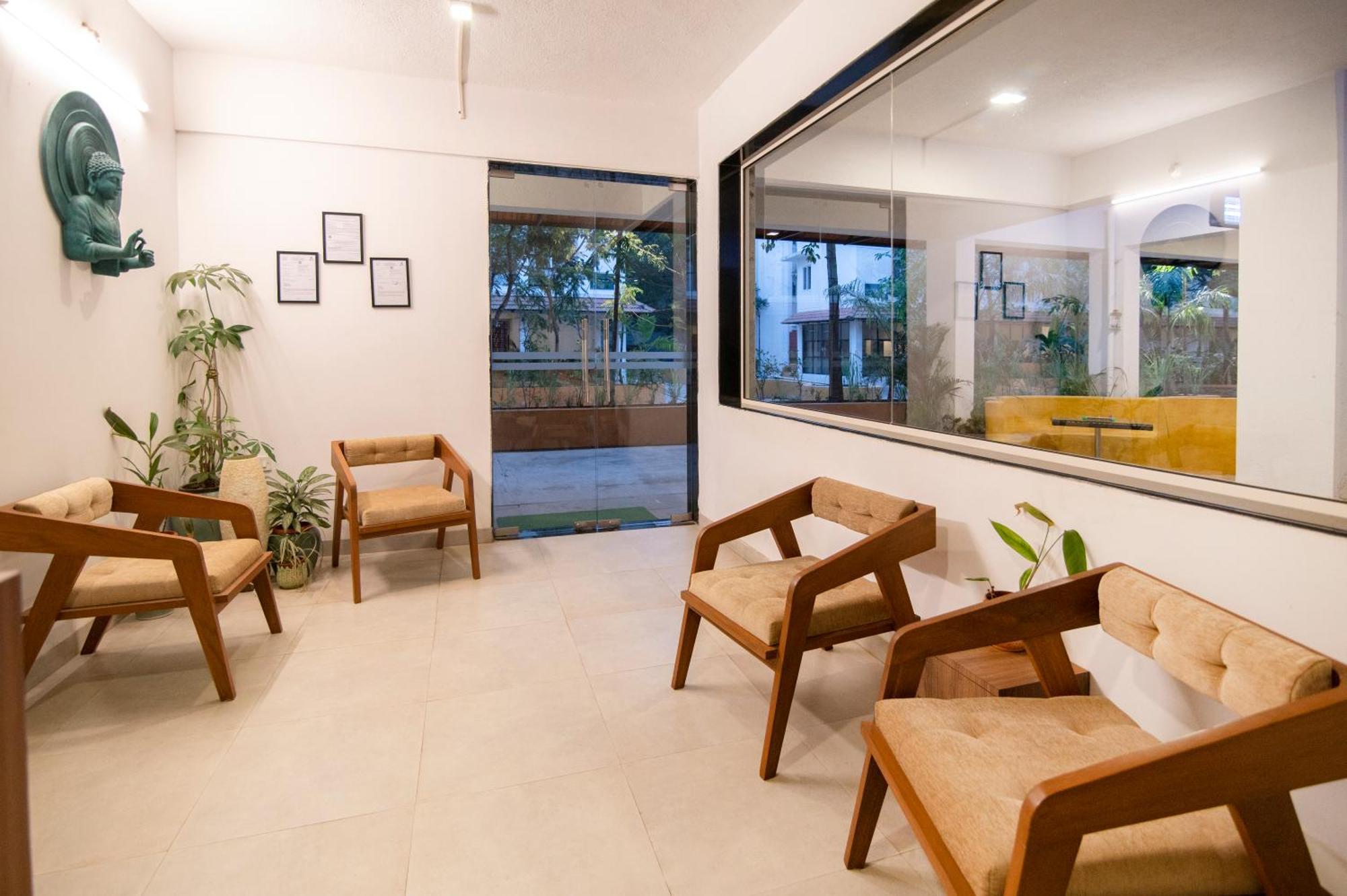 Hotel Sterling Stolen Heaven Lonavala Exterior foto